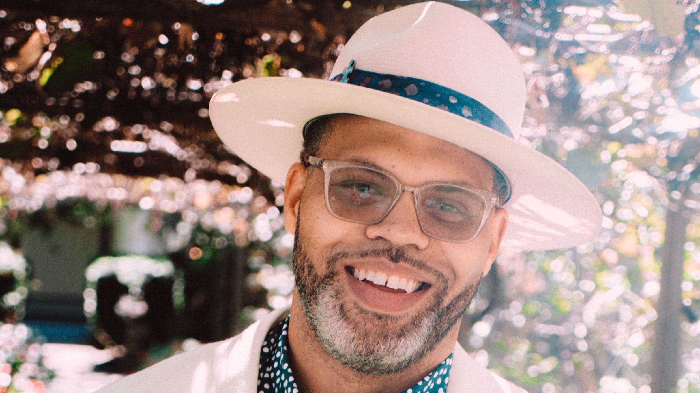 Smooth Jazz at the Improv Presents: Eric Roberson