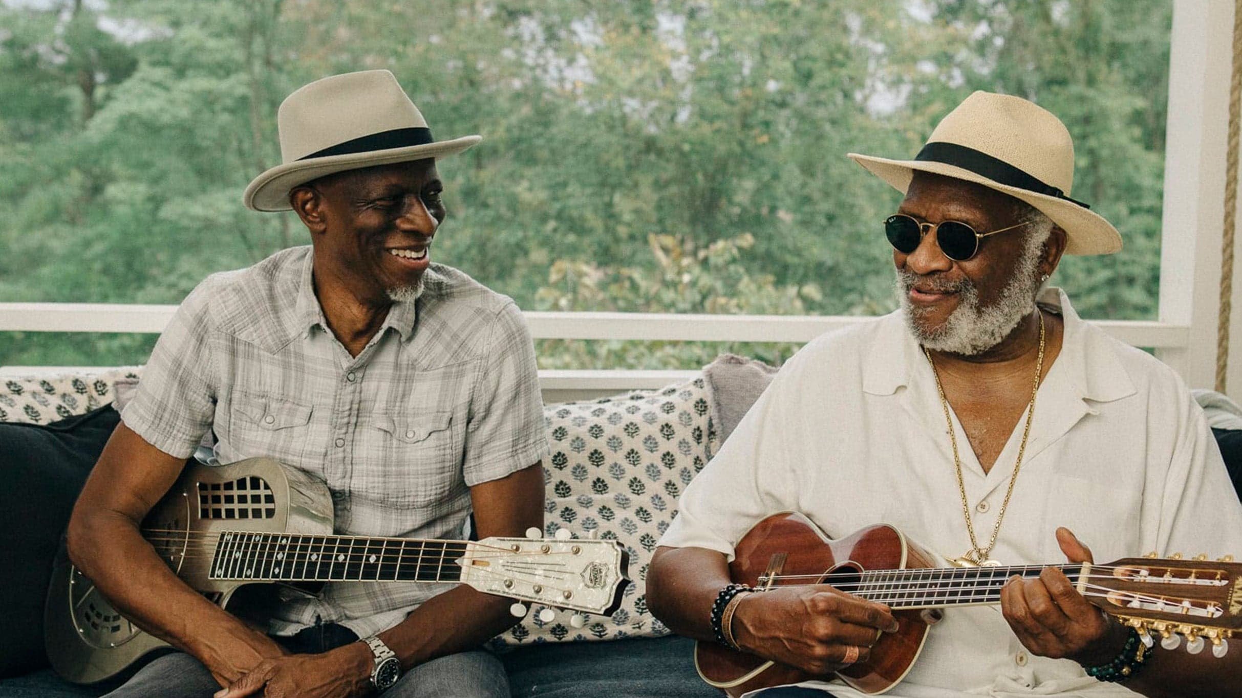TAJMO: Room on the Porch Tour
