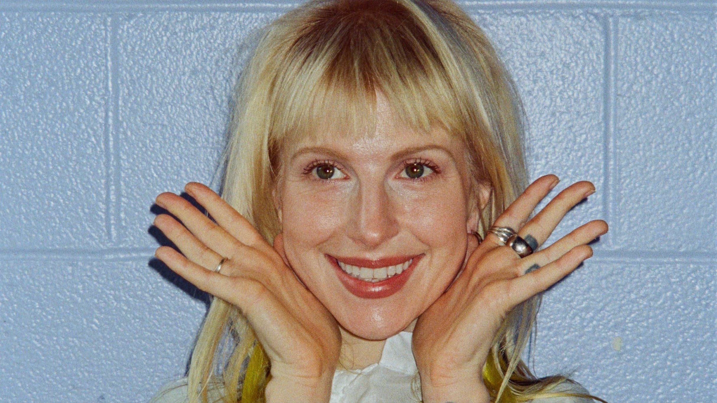 Hayley Williams w/ Water From Your Eyes