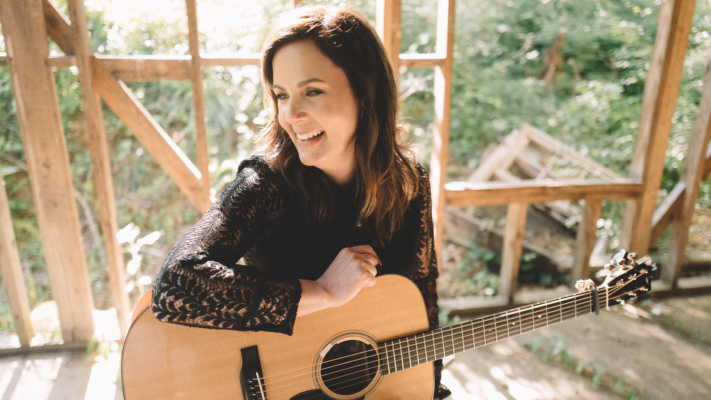 TIN PAN SOUTH feat.  Jonathan Hutcherson ,  Mia Mantia & Lori McKenna