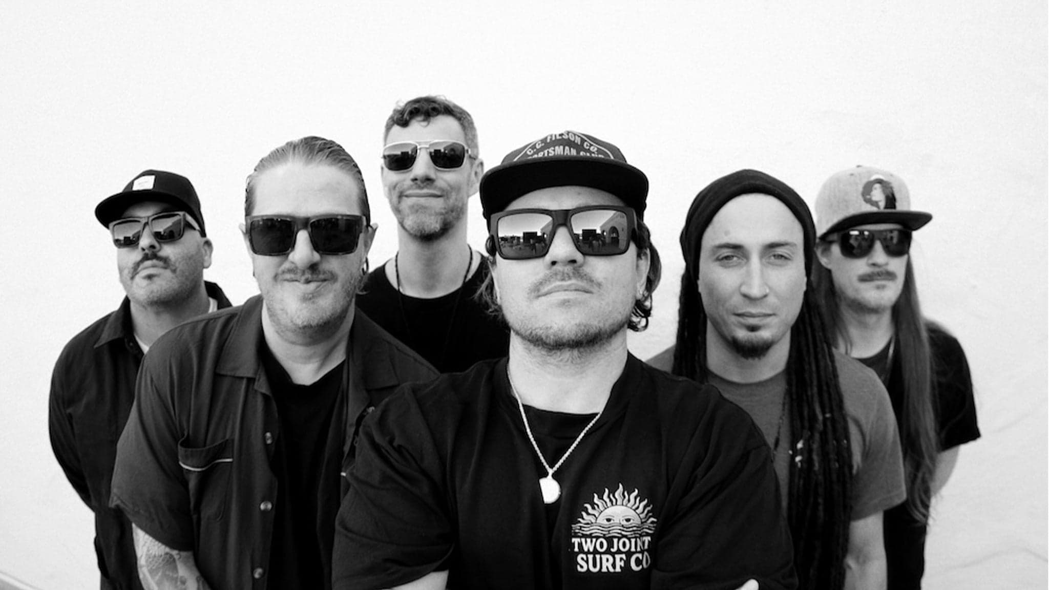 The Elovaters w/ Collie Buddz