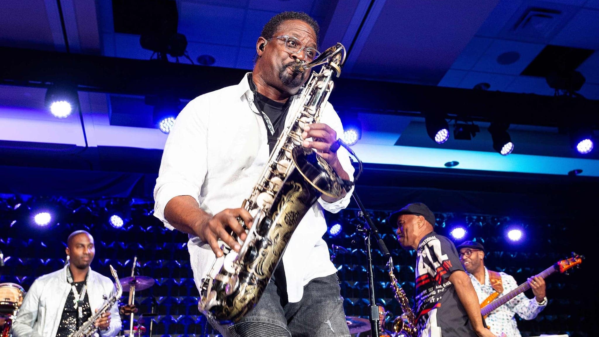 EVERETTE HARP & THE GERALD VEASLEY BAND