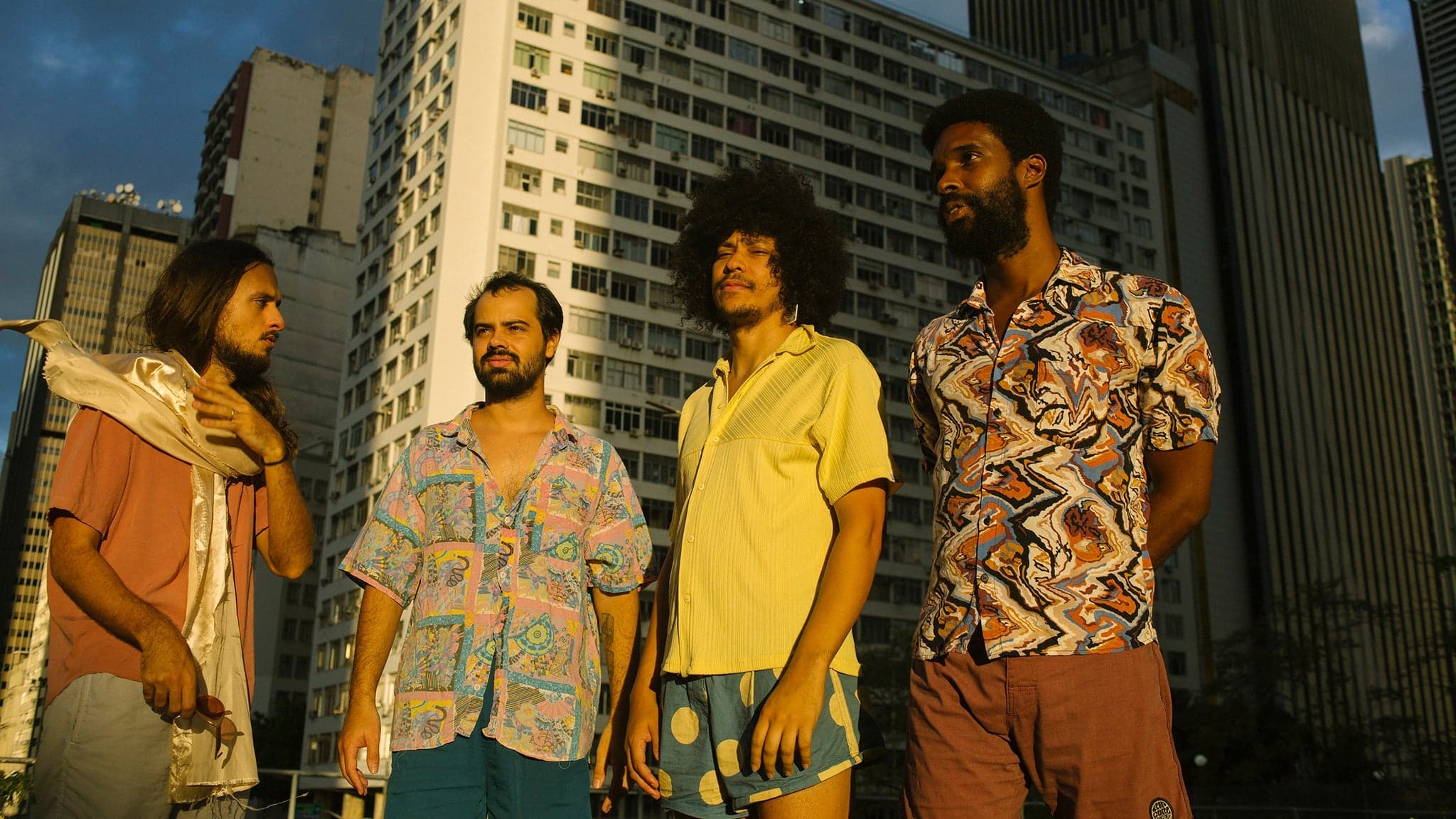 Boogarins w/ In the Pines