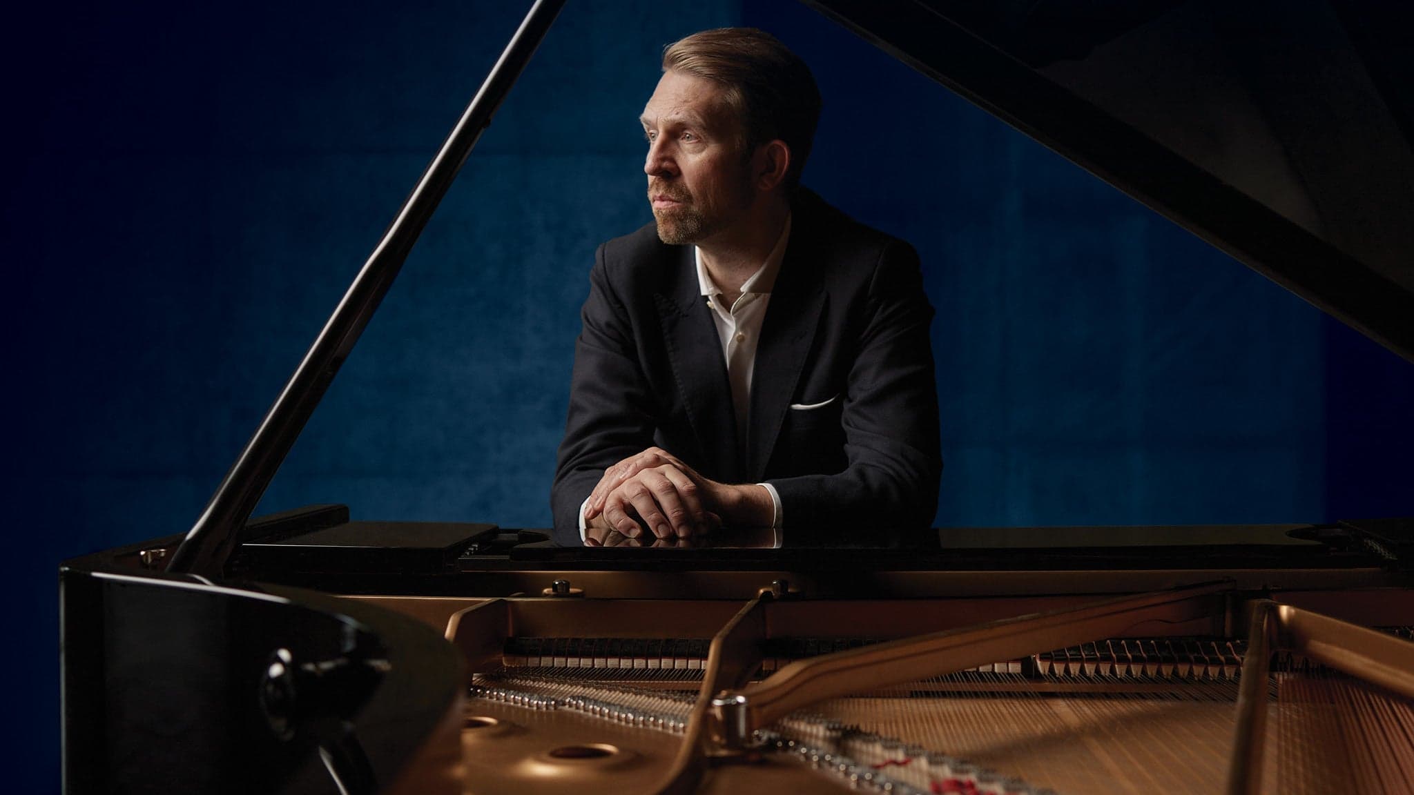 Stutzmann Conducts Beethoven + Bruckner