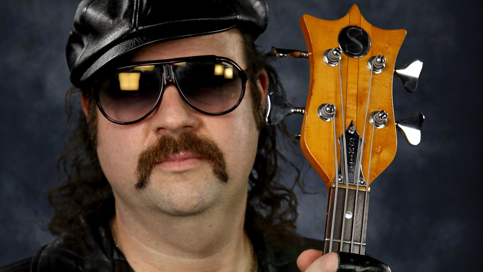 Donny BenΓ©t w/ KindKeith