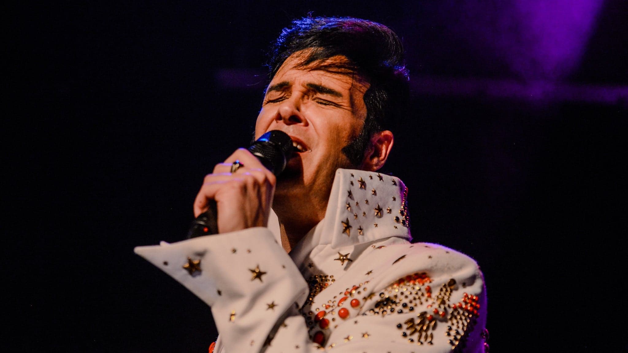 Christmas with Long Live the King: The Ultimate tribute to Elvis